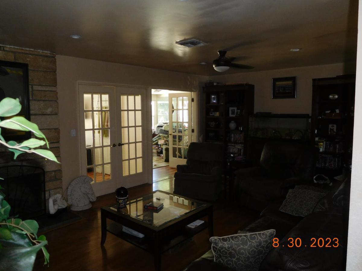 Séjour chez l'habitant Nice Northridge 4-2-2 Pool Near Csun And Pierce College *
